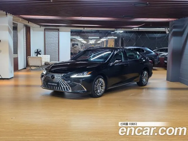 LEXUS ES300H — из Кореи под ключ