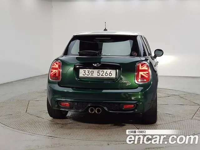 MINI COOPER D 2018 — 206 250 км, тёмно-зелёный, Корея — под ключ — фото 3