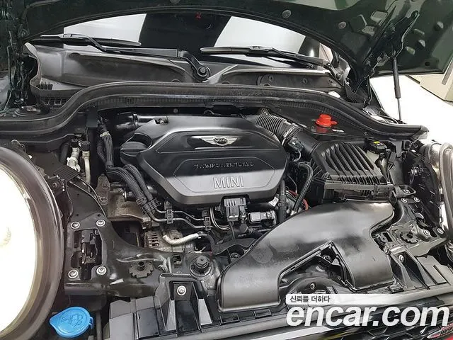MINI COOPER D 2018 — 206 250 км, тёмно-зелёный, Корея — под ключ — фото 6