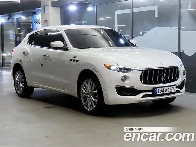 MASERATI LEVANTE — из Кореи под ключ