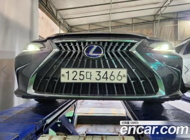 LEXUS ES300H — из Кореи под ключ