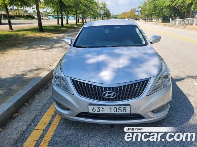 HYUNDAI GRANDEUR HYBRID 2014 — 190 000 км, серебристый, Корея — под ключ — фото 12