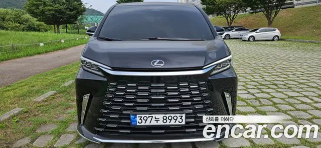 LEXUS LM — из Кореи под ключ