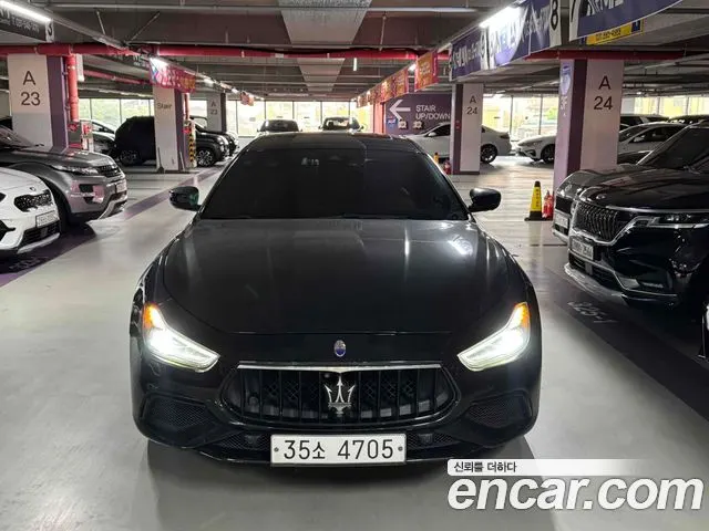 MASERATI GHIBLI 2018 — 186 000 км, чёрный, Корея — под ключ — фото 1