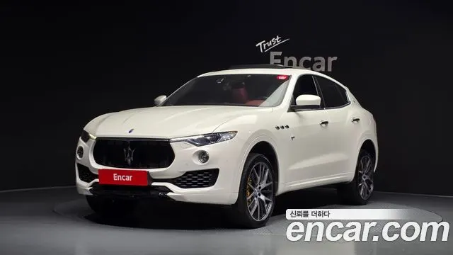 MASERATI LEVANTE 2017 — 177 656 км, белый, Корея — под ключ — фото 1