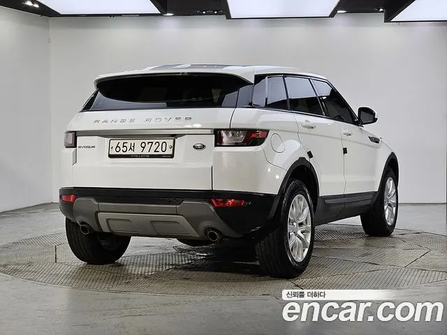 LAND ROVER RANGE ROVER EVOQUE 2017 — 129 000 км, чёрный, Корея — под ключ — фото 4