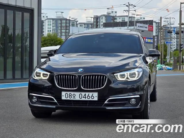 BMW 5 SERIES GT 2016 — 139 000 км, чёрный, Корея — под ключ — фото 1