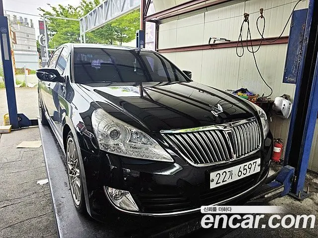 HYUNDAI EQUUS 2015 — 157 344 км, чёрный, Корея — под ключ — фото 1