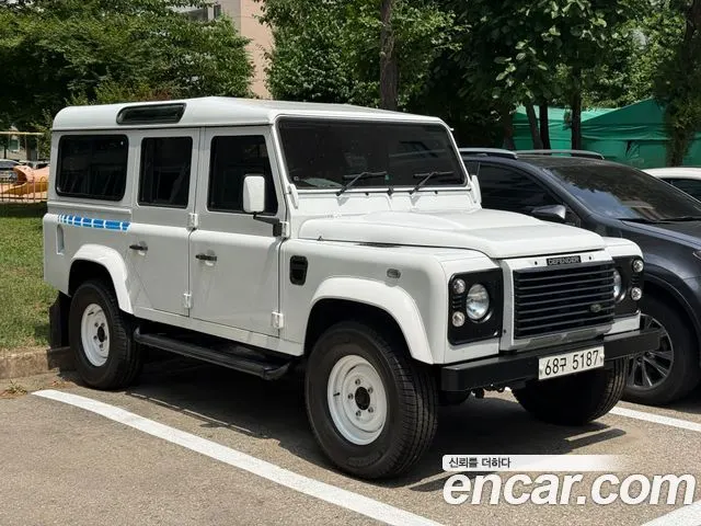 LAND ROVER DEFENDER 2012 — 110 000 км, белый, Корея — под ключ — фото 1