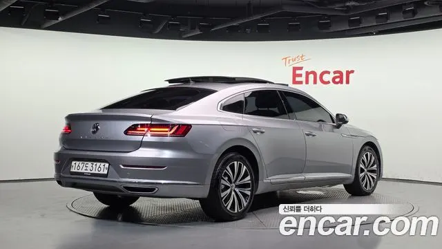 VOLKSWAGEN ARTEON 2019 — 158 865 км, серебристо-серый, Корея — под ключ — фото 2