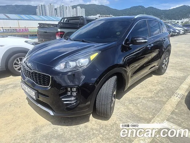 KIA SPORTAGE 2016 — 95 511 км, чёрный, Корея — под ключ — фото 1