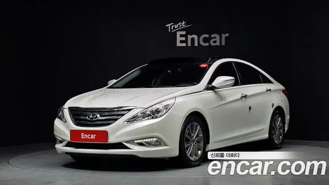 HYUNDAI SONATA THE BRILLIANT 2013 — 65 460 км, белый, Корея — под ключ — фото 1