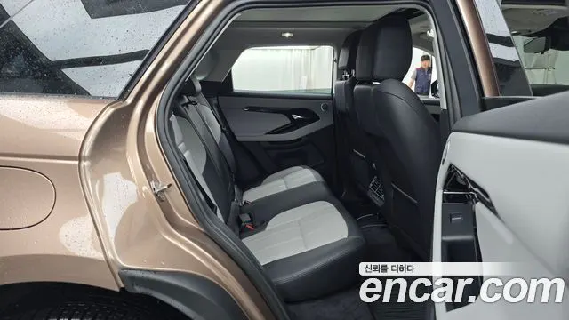 LAND ROVER RANGE ROVER EVOQUE 2025 — 12 714 км, светло-золотистый, Корея — под ключ — фото 12