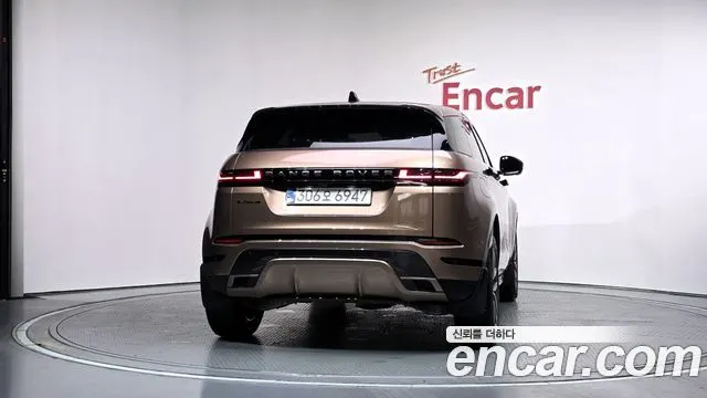 LAND ROVER RANGE ROVER EVOQUE 2025 — 12 714 км, светло-золотистый, Корея — под ключ — фото 4