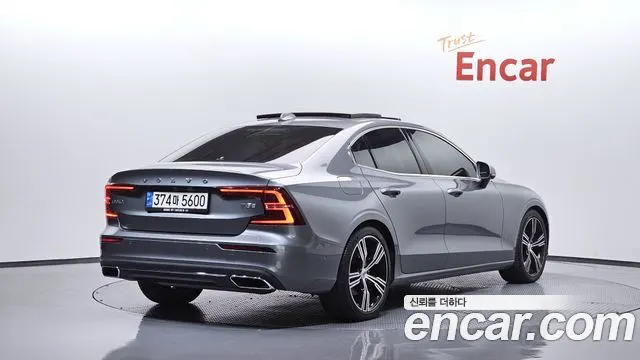 VOLVO S60 — из Кореи под ключ