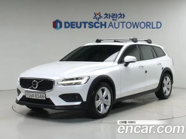 VOLVO V60 CROSS COUNTRY 2020