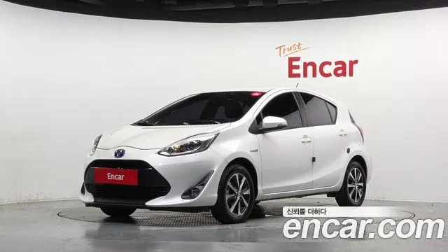 TOYOTA PRIUS C 2019