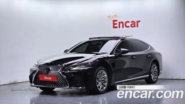 LEXUS LS500 — из Кореи под ключ