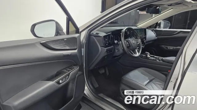 LEXUS NX350H 2024 — 30 391 км, серебристо-серый, Корея — под ключ — фото 10