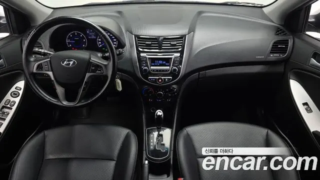 HYUNDAI ACCENT 2017 — 134 184 км, серебристый, Корея — под ключ — фото 7