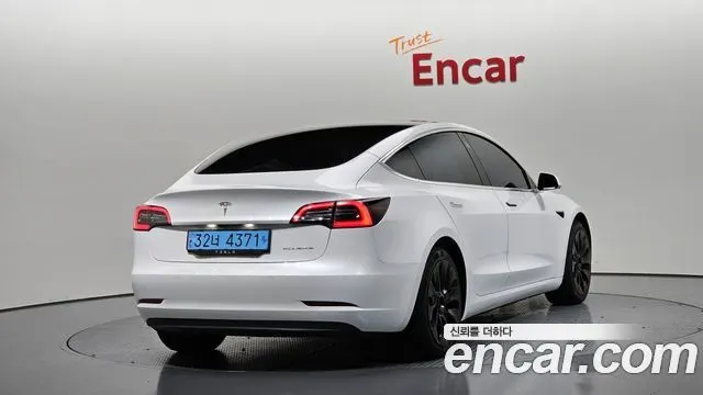TESLA MODEL 3 — из Кореи под ключ