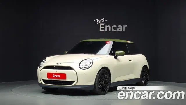 MINI COOPER ELECTRIC 2026