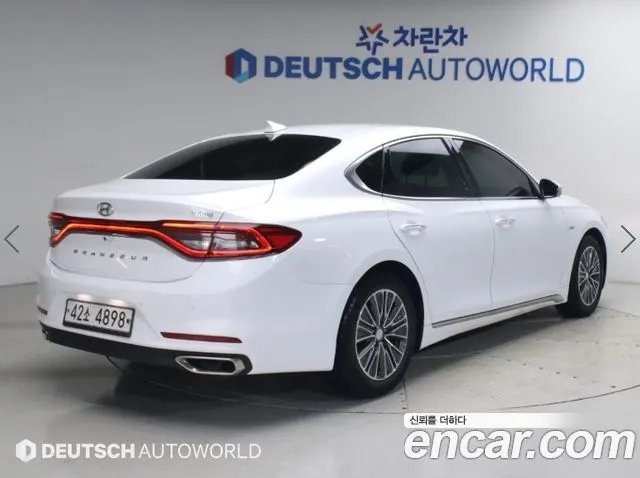 HYUNDAI GRANDEUR HYBRID 2018 — 97 953 км, белый, Корея — под ключ — фото 2