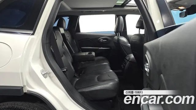 JEEP CHEROKEE 2019 — 109 387 км, белый, Корея — под ключ — фото 12