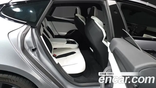 TESLA MODEL S 2026 — 10 782 км, серебристо-серый, Корея — под ключ — фото 12