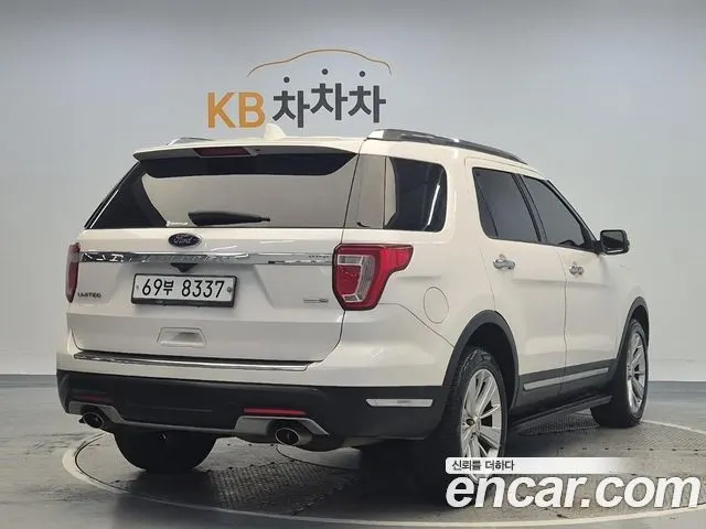 FORD EXPLORER 2018 — 161 612 км, белый, Корея — под ключ — фото 3