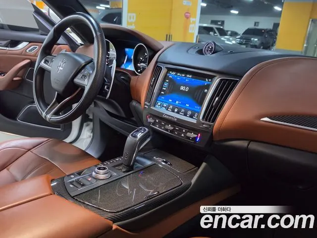 MASERATI LEVANTE 2019 — 112 577 км, белый, Корея — под ключ — фото 6