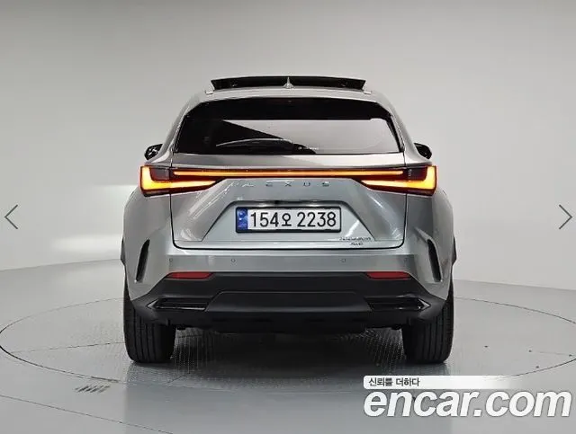 LEXUS NX350H 2025 — 31 274 км, серебристо-серый, Корея — под ключ — фото 3