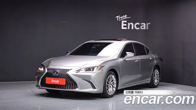 LEXUS ES300H — из Кореи под ключ
