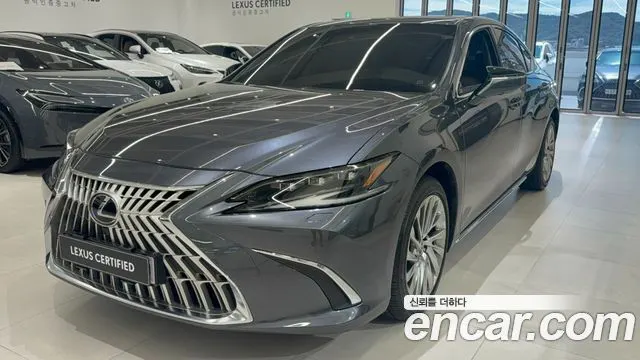 LEXUS ES300H — из Кореи под ключ