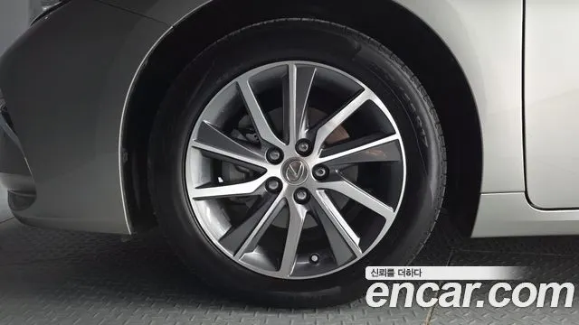 LEXUS ES300H 2018 — 66 086 км, серебристо-серый, Корея — под ключ — фото 5