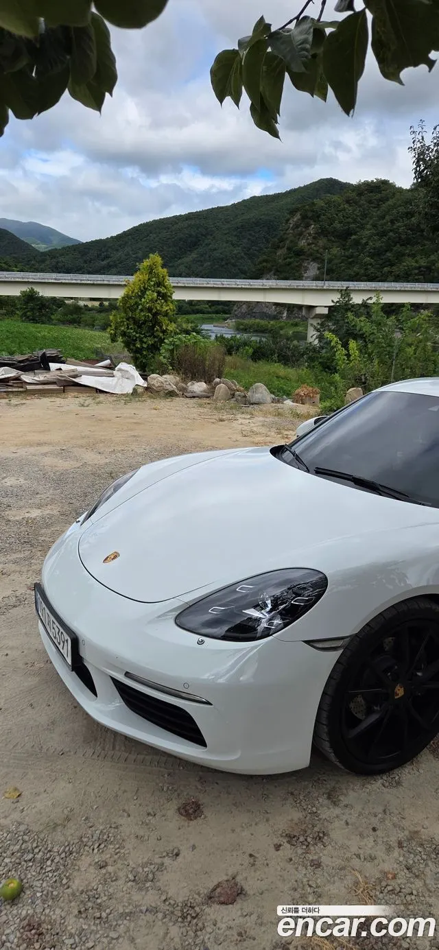 PORSCHE 718 CAYMAN 2019 — 68 000 км, белый, Корея — под ключ — фото 1