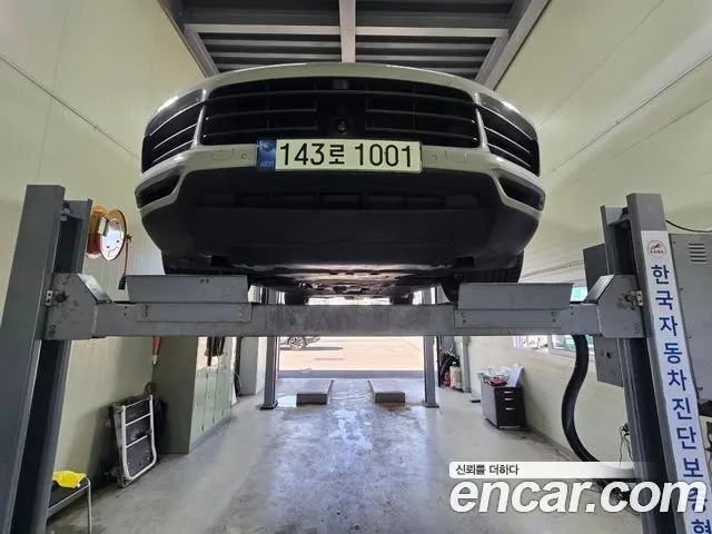 PORSCHE CAYENNE 2023 — 105 002 км, белый-перламутр, Корея — под ключ — фото 1