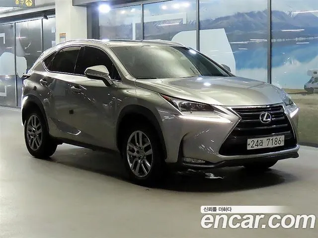 LEXUS NX300H 2015