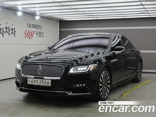 LINCOLN CONTINENTAL 1 2017 — 92 453 км, чёрный, Корея — под ключ — фото 1