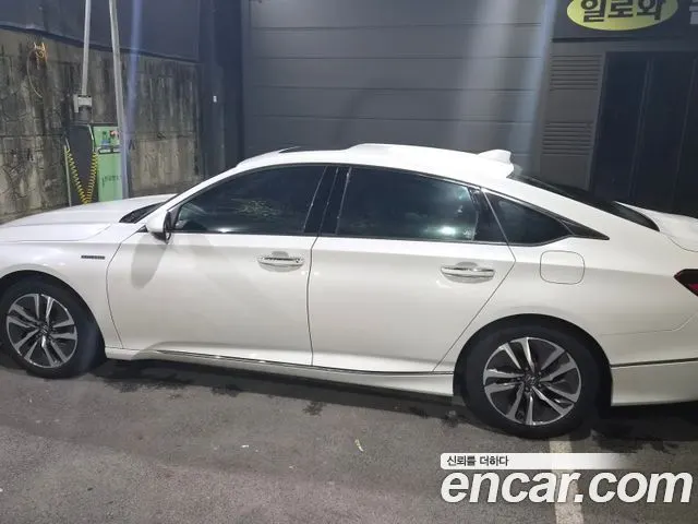 HONDA ACCORD 1 2018 — 63 000 км, белый, Корея — под ключ — фото 1