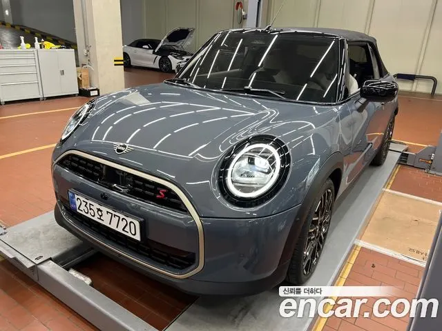 MINI COOPER S CONVERTIBLE — из Кореи под ключ