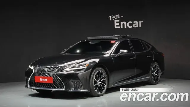 LEXUS LS500 2021