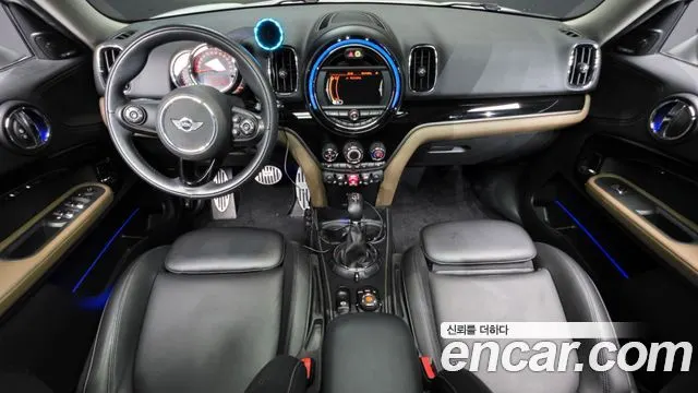 MINI COOPER D COUNTRYMAN 2018 — 151 820 км, белый, Корея — под ключ — фото 7