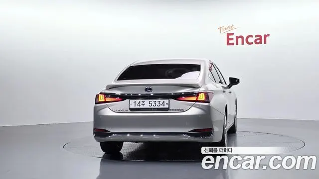 LEXUS ES300H 2019 — 34 974 км, светло-золотистый, Корея — под ключ — фото 4