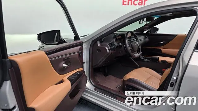LEXUS ES300H 2019 — 34 974 км, светло-золотистый, Корея — под ключ — фото 10