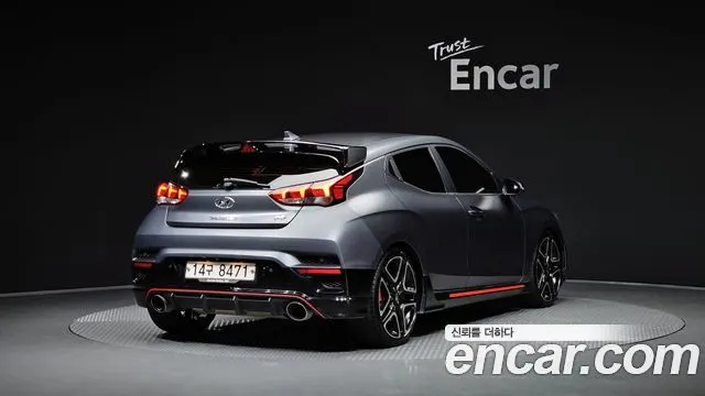 HYUNDAI VELOSTER — из Кореи под ключ