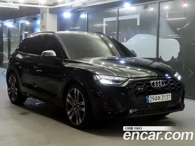 AUDI SQ5 2022 — 34 227 км, чёрный, Корея — под ключ — фото 1