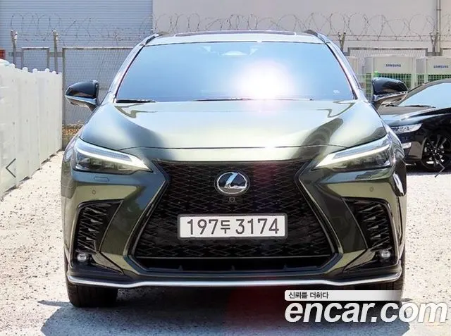 LEXUS NX450H+ 2024 — 41 252 км, тёмно-зелёный, Корея — под ключ — фото 4