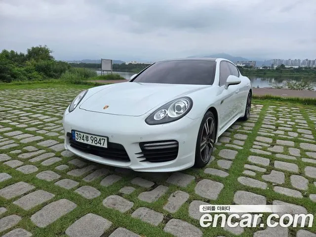 PORSCHE PANAMERA 2015 — 129 000 км, белый, Корея — под ключ — фото 1