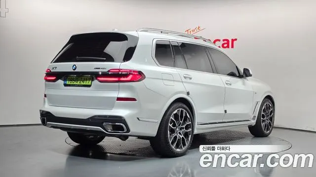 BMW X7 2025 — 10 700 км, белый, Корея — под ключ — фото 2